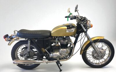 SOLD   1971 TRIUMPH BONNEVILLE 650 T120R  NUMBERS MATCHING AS IS  $2,999.