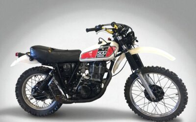 1976 YAMAHA XT500 RUNNING BIKE STRIPPING FOR PARTS.