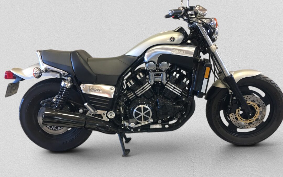 SOLD 1998 YAMAHA 1ST GENERATION VMX1200 V-MAX…$10,999. PRIVATE SALE