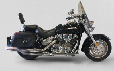 2005 HONDA VTX1300 R PRIVATE SALE…$4,999. no gst !
