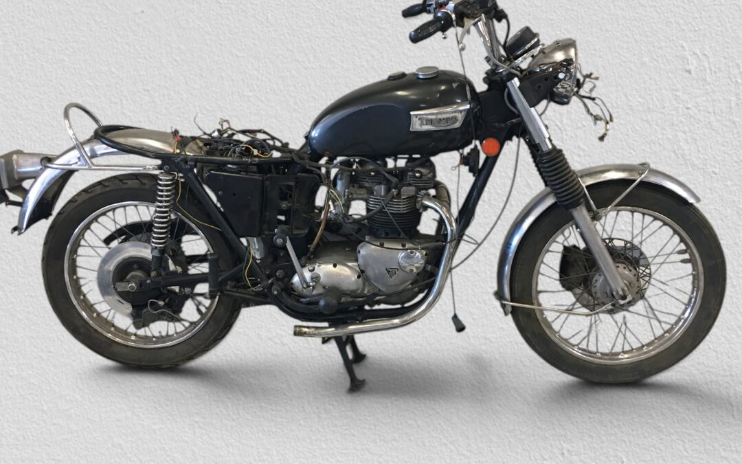 1976 TRIUMPH T140V  BONNEVILLE MATCHING NUMBERS PROJECT BIKE…$2,999. PLUS GST