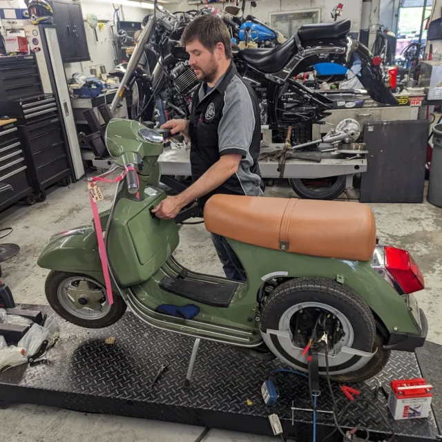 Brand new scooter from 2012 .PDI and 1st start up.!